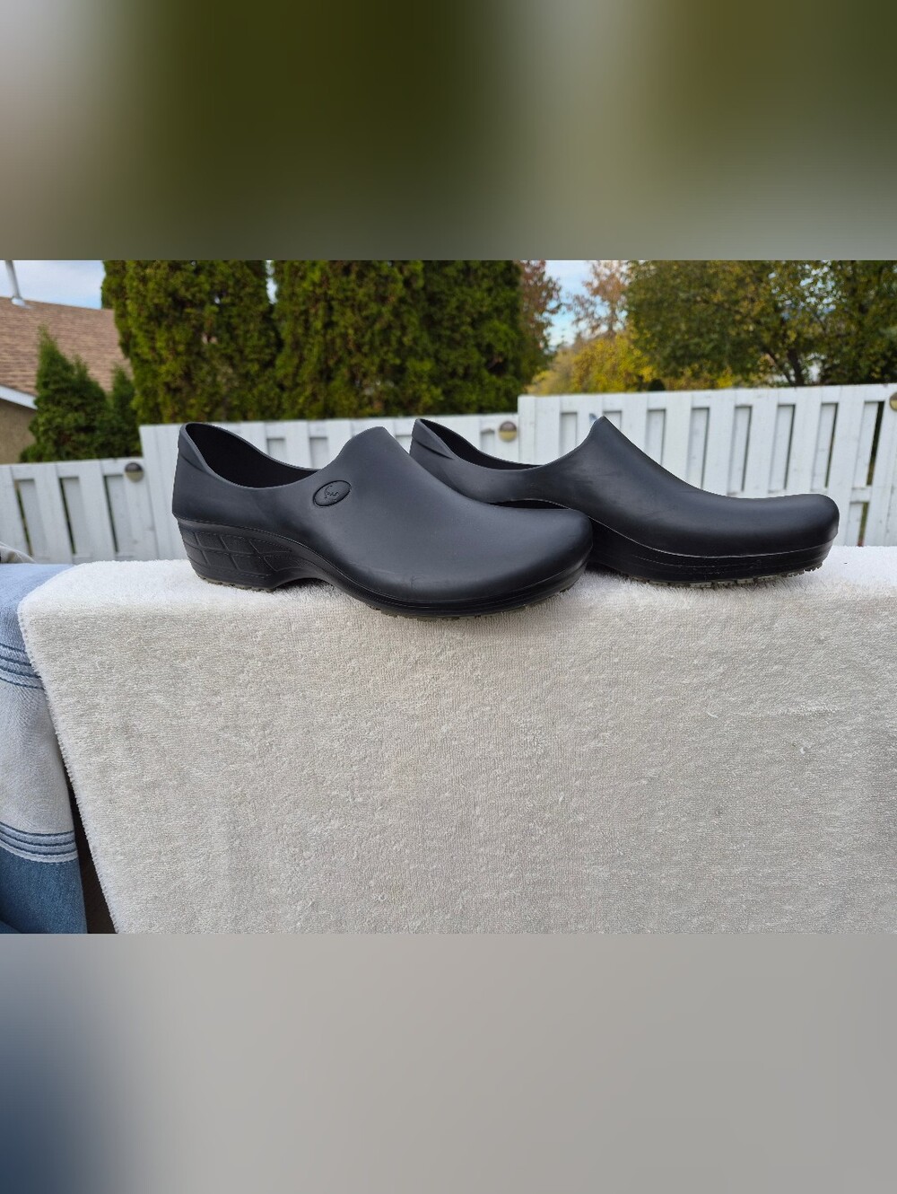 Sticky Work Shoes Waterproof Non-Slip